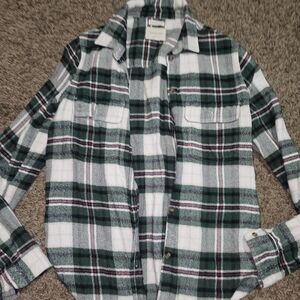 American Eagle Outfitters White and Green Plaid Sweater